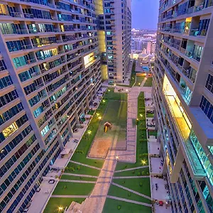 Octavius Home, Large 2 Bedroom Near Global Village & Outlet Mall شقة